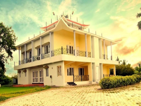 Vasundhara Villa - Family Getaway In the Lap of Nature